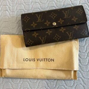 Louis Vuitton Sarah Monogram Wallet in Brown